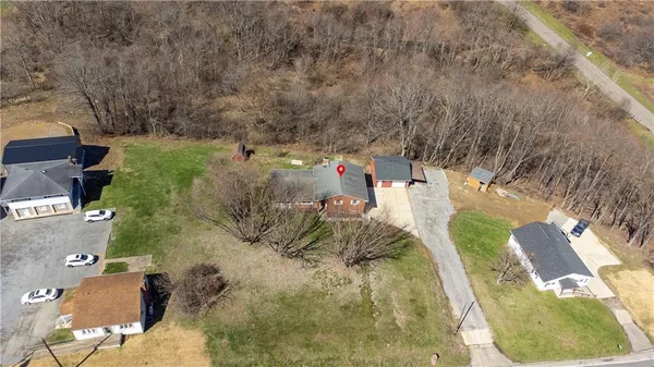 $499,000 | 1060 Pittsburgh Road, Valencia, PA 16059