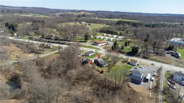 $499,000 | 1060 Pittsburgh Road, Valencia, PA 16059