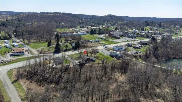 $499,000 | 1060 Pittsburgh Road, Valencia, PA 16059