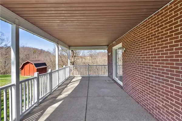 $499,000 | 1060 Pittsburgh Road, Valencia, PA 16059