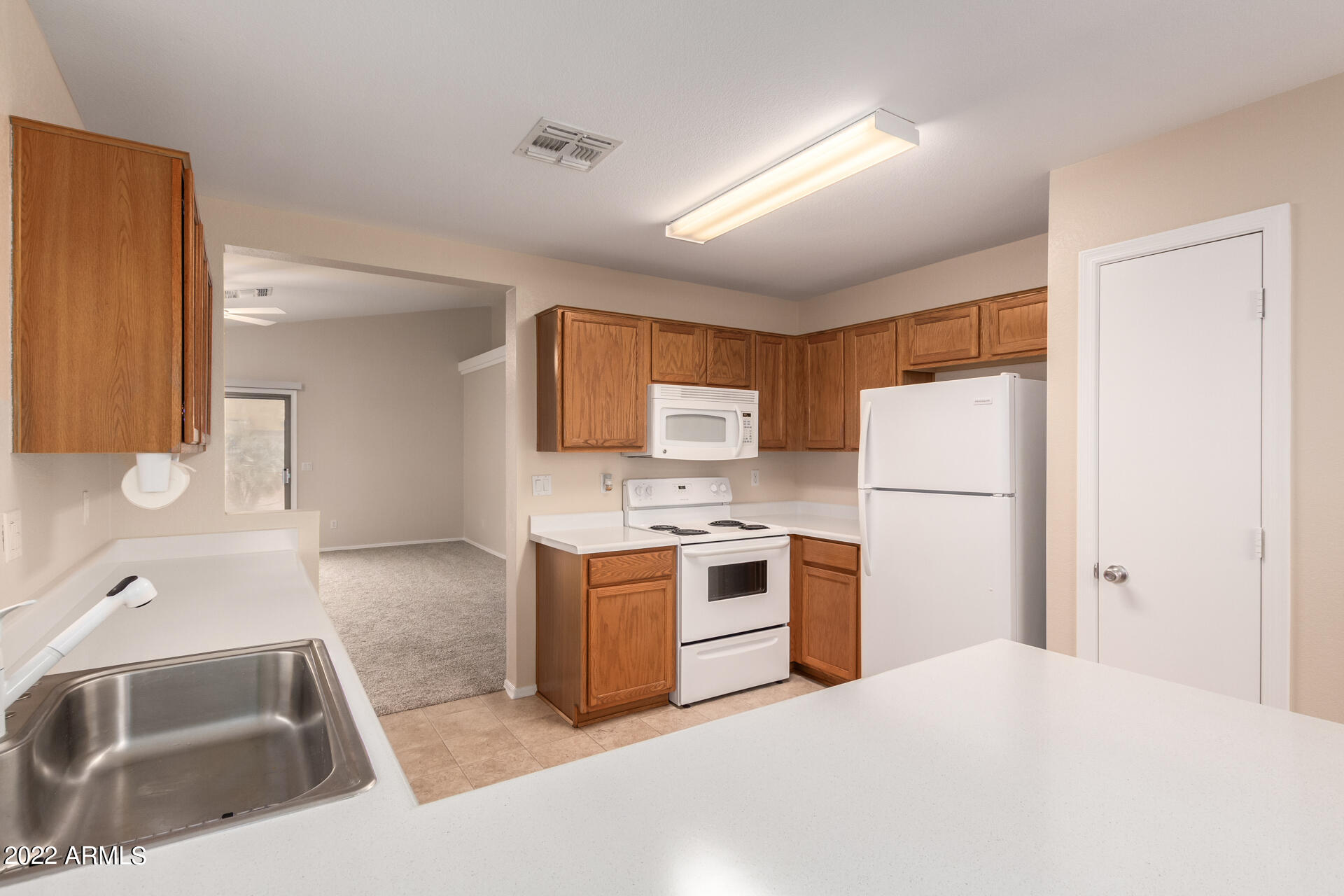 12914 West Redfield Road El Mirage, AZ 85335 - Photo 9 of 28 13