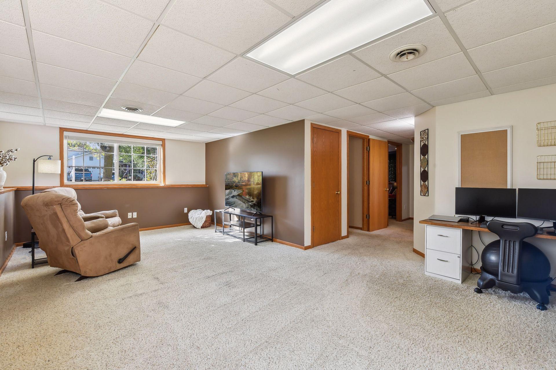 932 Sparrow Road Waconia, MN 55387 - Photo 28 of 37 Gallery Image 28