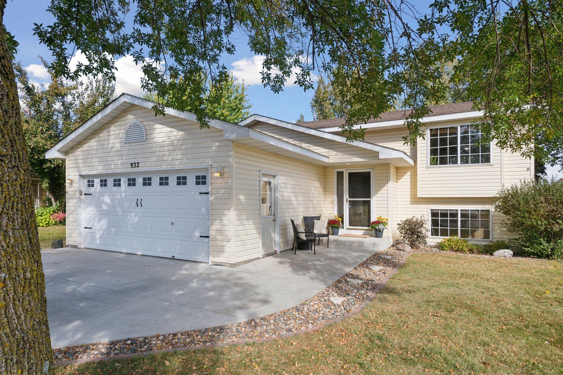 932 Sparrow Road Waconia, MN 55387 - Photo 5 of 37 Gallery Image 5