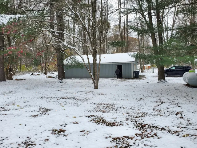 $249,000 | 11628 County Road 653, Gobles, MI 49055