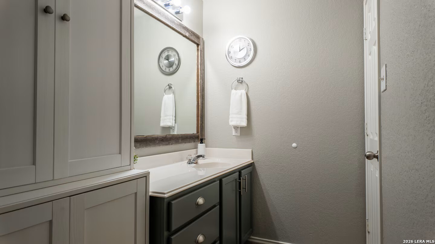 9222 Hanover Cove Converse, TX 78109 - Photo 27 of 31
