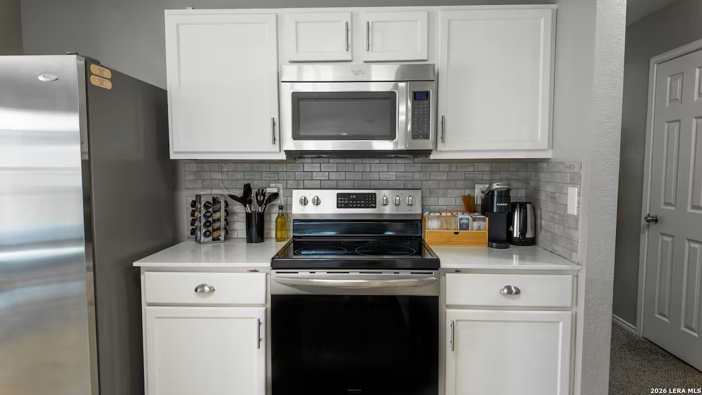 9222 Hanover Cove Converse, TX 78109 - Photo 6 of 31