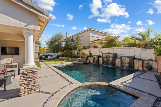 $2,795,000 | 2887 Corte Morera, Carlsbad, CA 92009