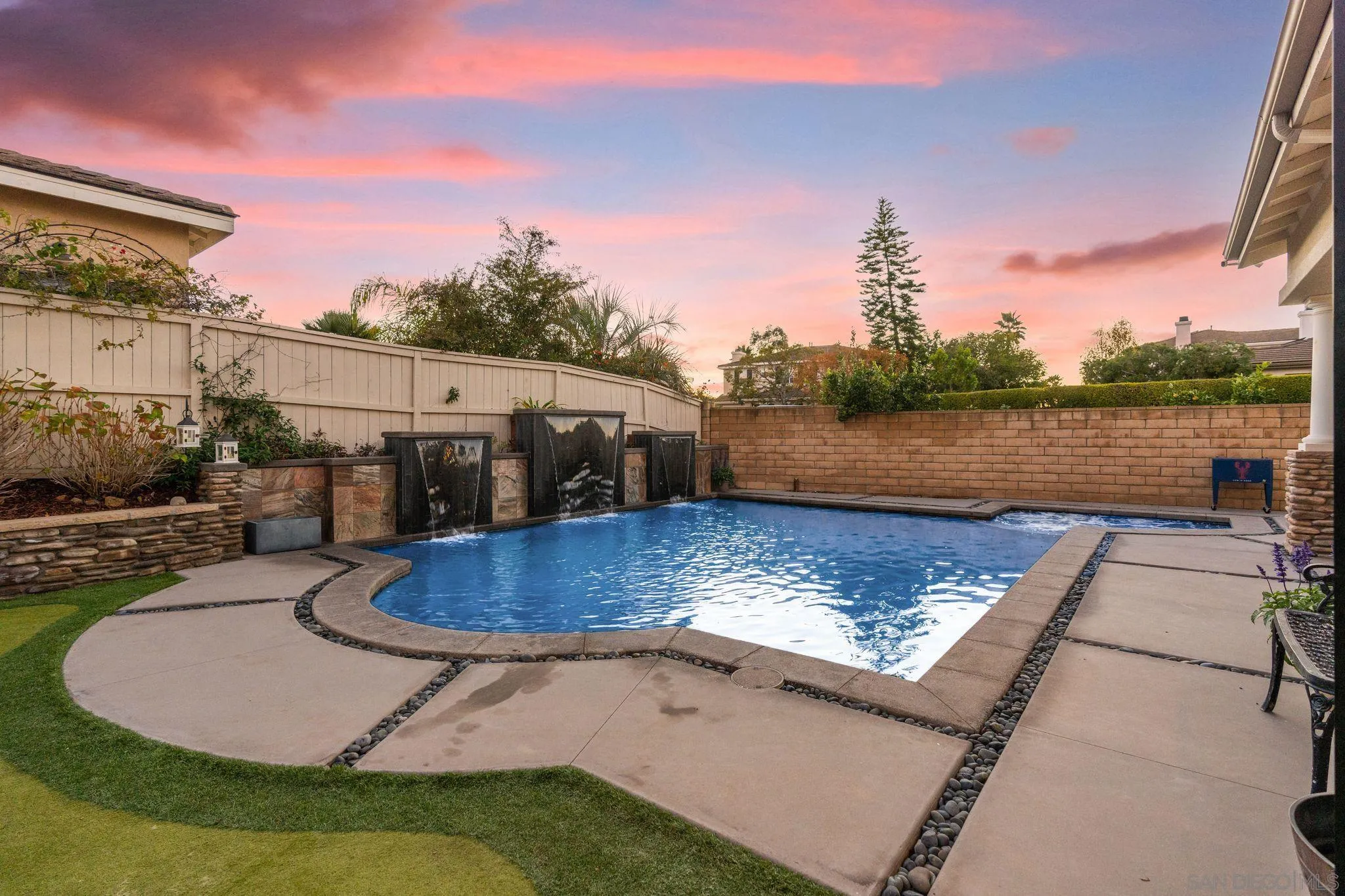 2887 Corte Morera Carlsbad, CA 92009 - Photo 59 of 68