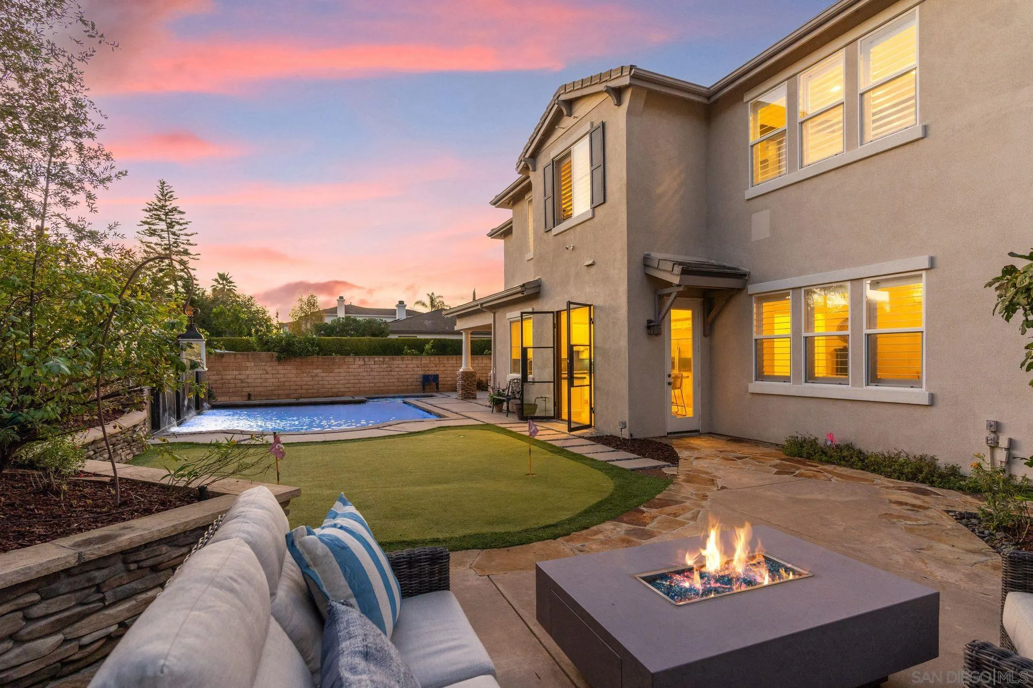 2887 Corte Morera Carlsbad, CA 92009 - Photo 63 of 68