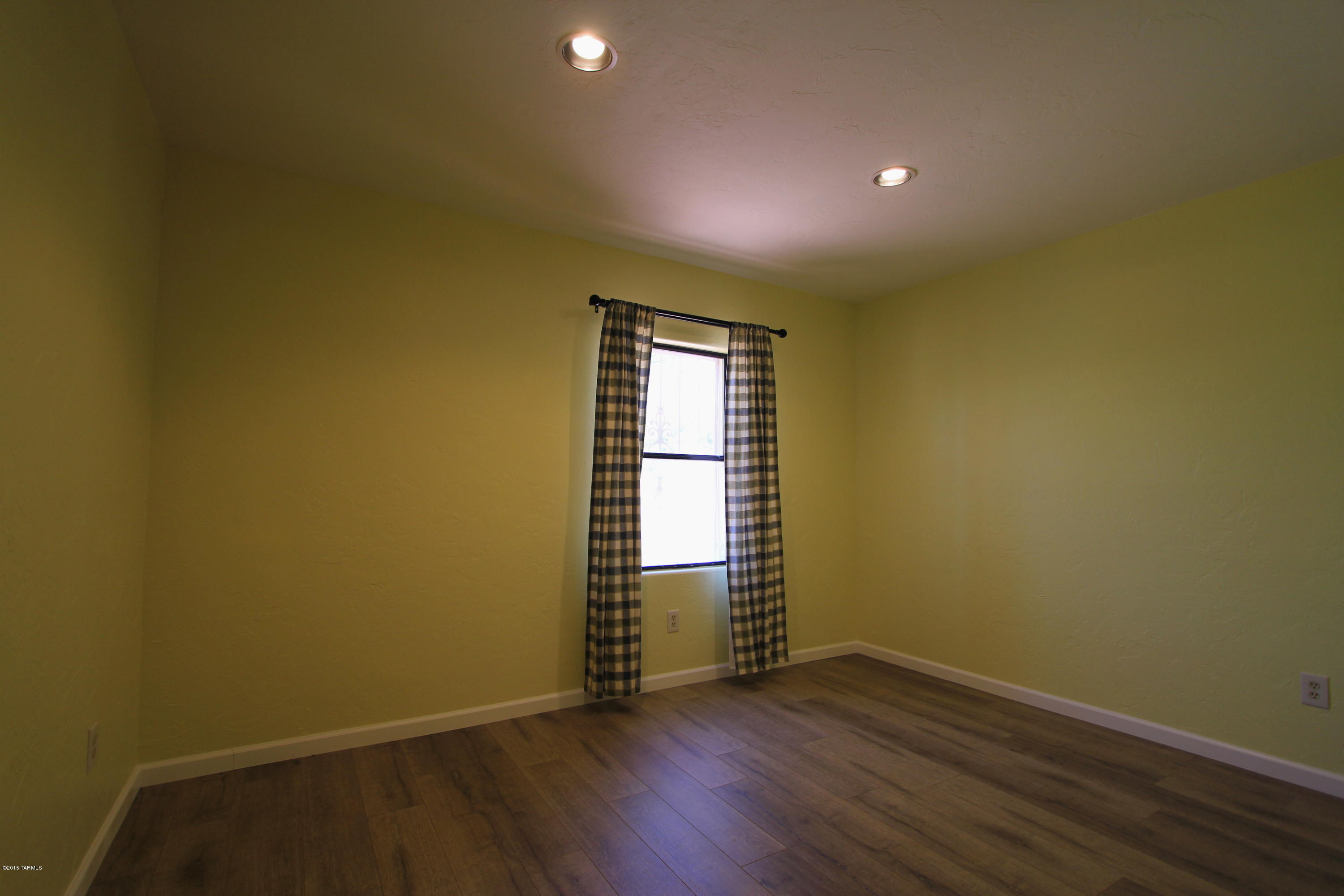 2101 East Grant Road Tucson, AZ 85719 - Photo 8 of 12