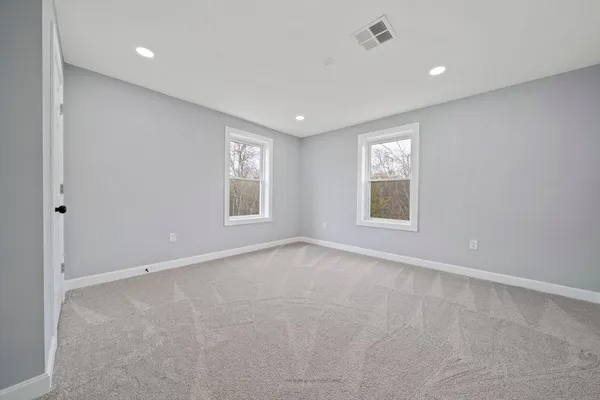 $3,500 | 13 Broadway, Unit 1, Raynham, MA 02767