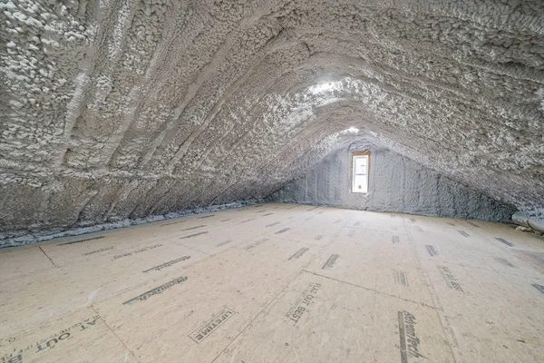 $3,500 | 13 Broadway, Unit 1, Raynham, MA 02767