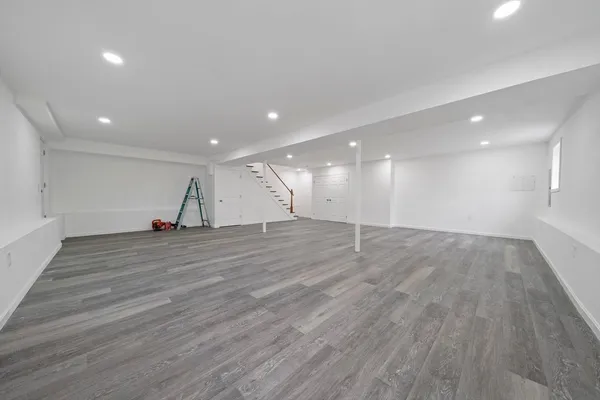 $3,500 | 13 Broadway, Unit 1, Raynham, MA 02767