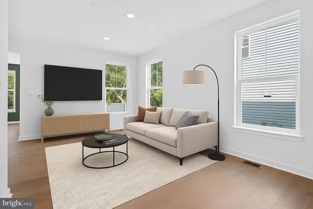 $649,999 | 9560 Cissell Avenue, Laurel, MD 20723