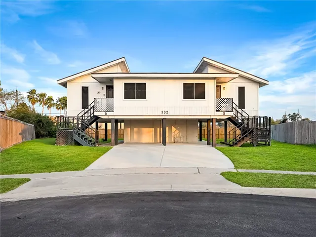 $1,895 | 302 Easy Street, Unit B, Corpus Christi, TX 78418