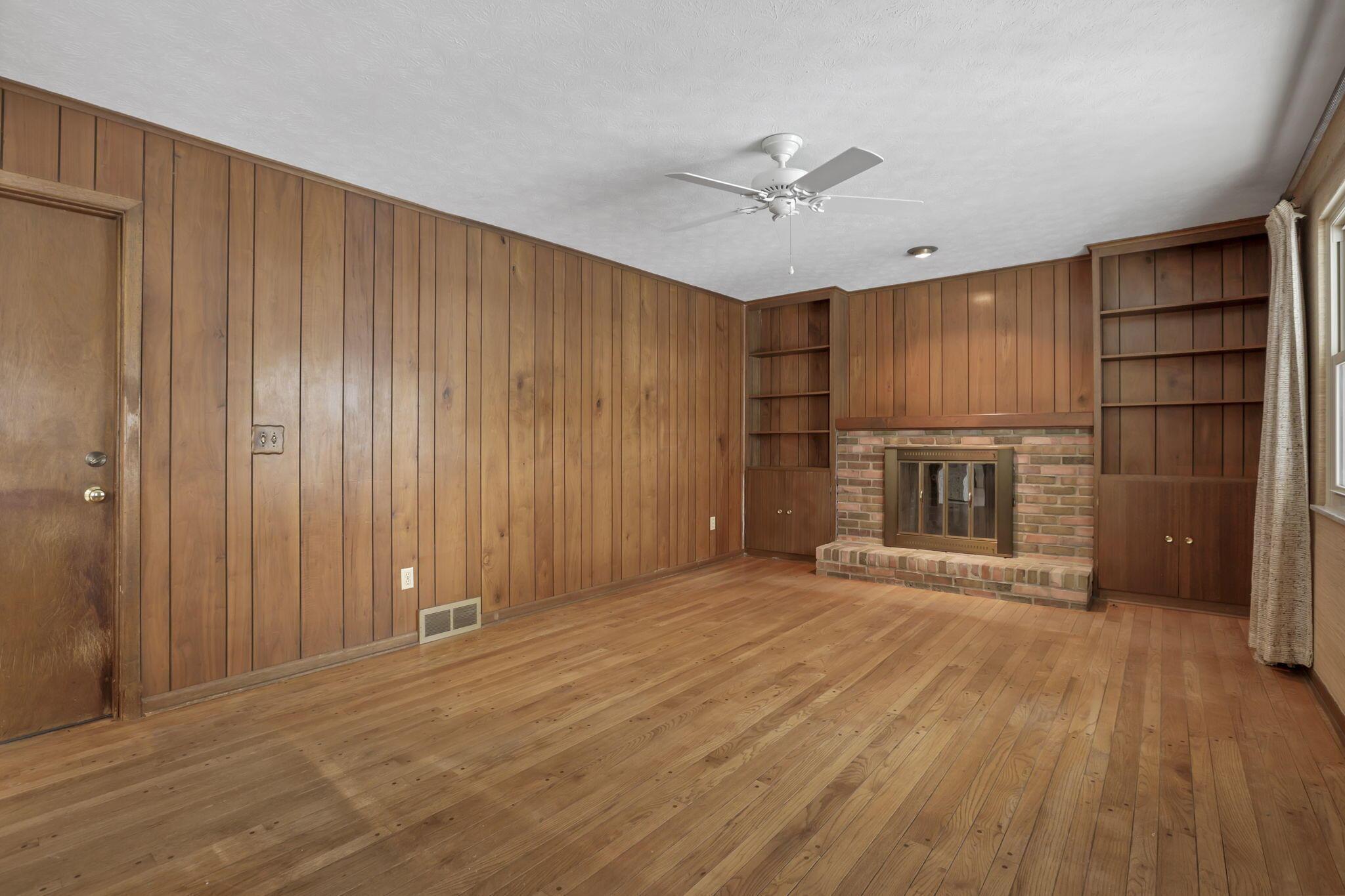 1852 Balsamridge Road Columbus, OH 43229 - Photo 22 of 50 33-web-or-mls-IMG_9261