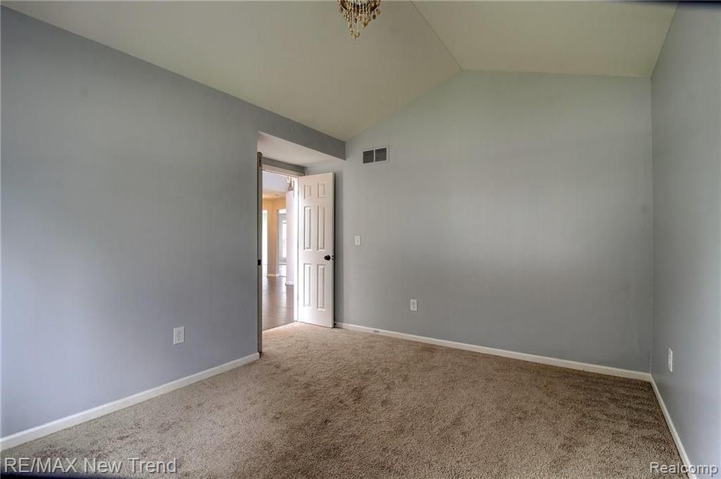 767 Woodfield Way Rochester Hills, MI 48307 - Photo 7 of 29