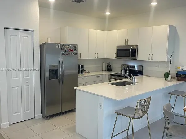 $3,200 | 728 Southeast 14th Court, Homestead, FL 33034