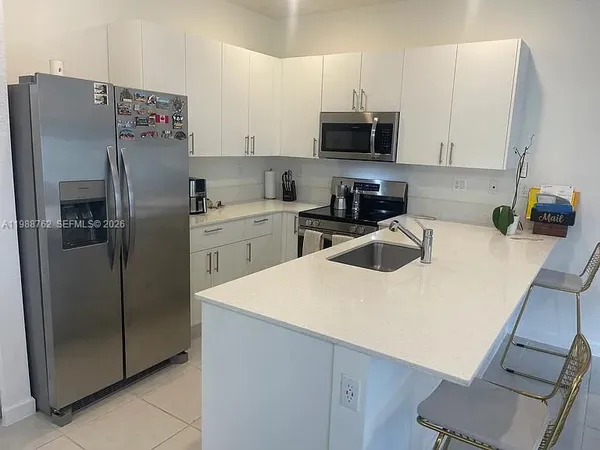 $3,200 | 728 Southeast 14th Court, Homestead, FL 33034