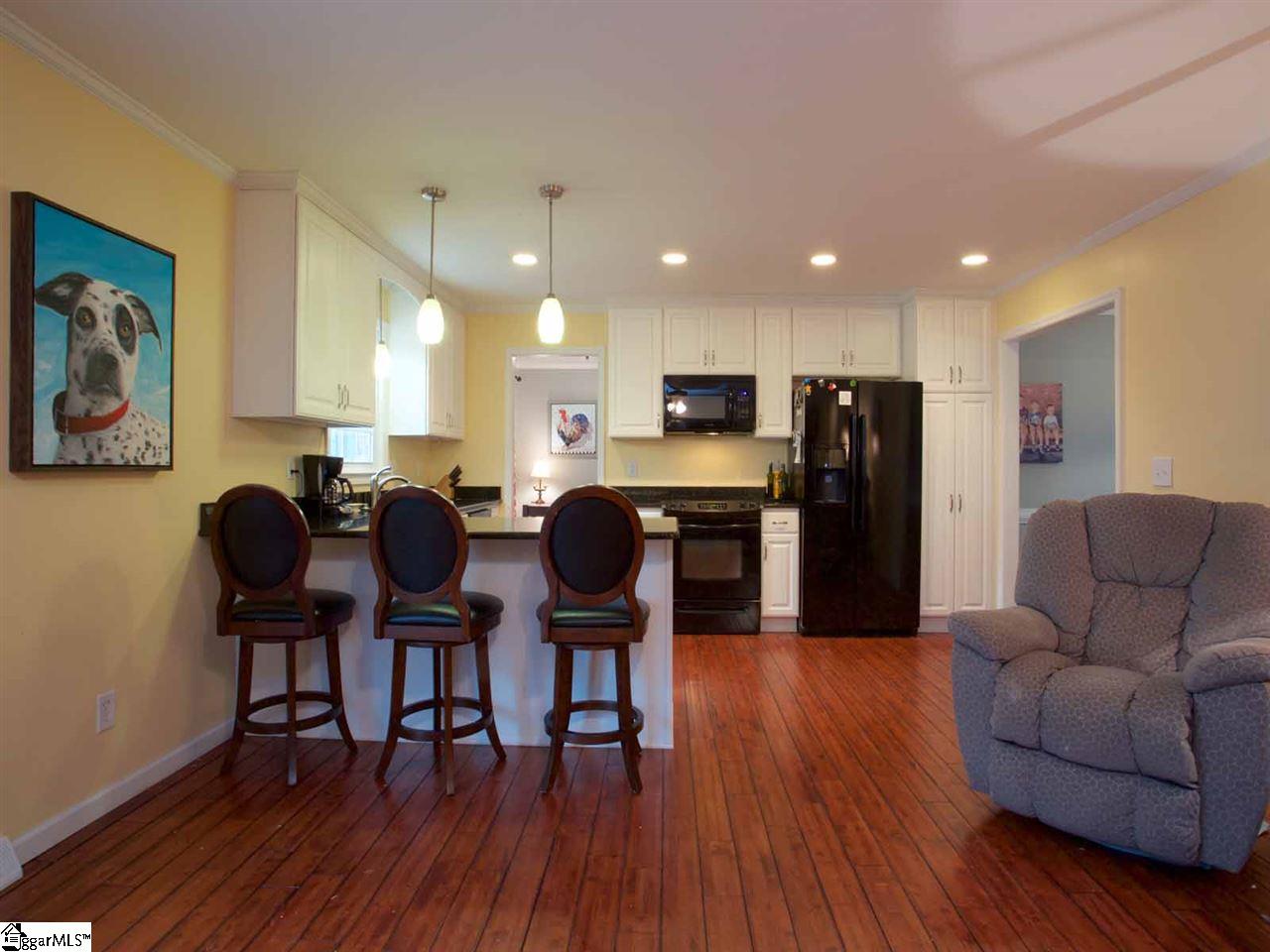 107 Bennington Road Greer, SC 29650 - Photo 11 of 28 Gallery Image 11