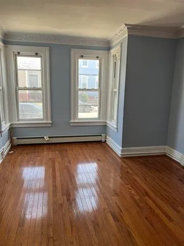 $1,800 | 107 Hancock Avenue, Unit 1, Jersey City, NJ 07307