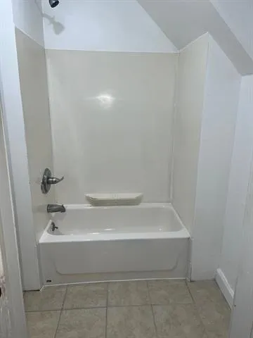 $1,800 | 107 Hancock Avenue, Unit 1, Jersey City, NJ 07307