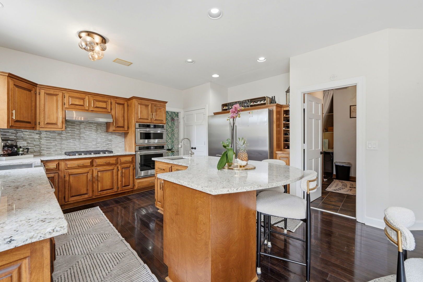 1730 Butterfield Road Flossmoor, IL 60422 - Photo 12 of 45 Gallery Image 12