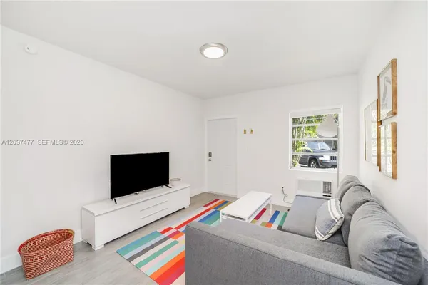 $1,750 | 770 Northeast 123rd Street, Unit 24, North Miami, FL 33161