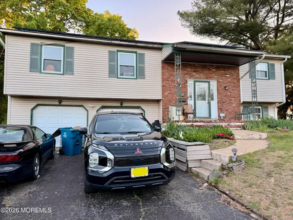 $599,950 | 44 South Longview Road, Howell, NJ 07731