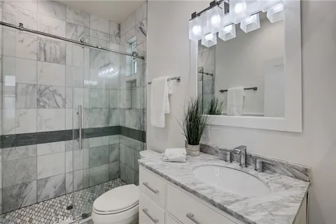 $1,499,000 | 724 San Miguel Avenue, Venice, CA 90291