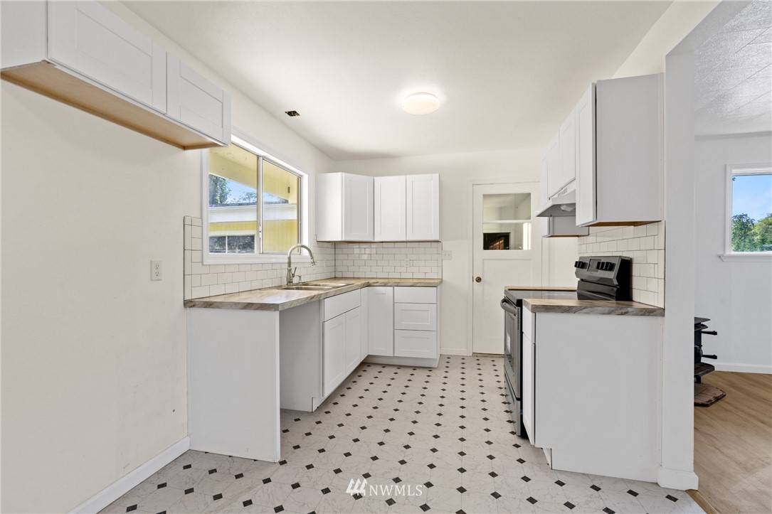 25 Moore Road South Bend, WA 98586 - Photo 6 of 18 Gallery Image 6