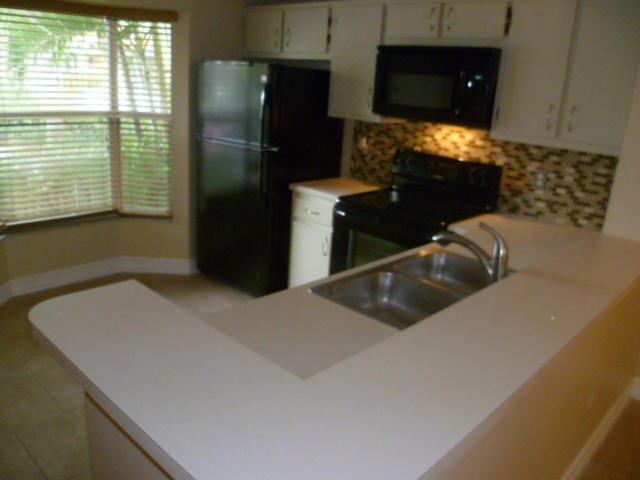 1088 Jeffery Street Boca Raton, FL 33487 - Photo 7 of 19 Kitchen (2)