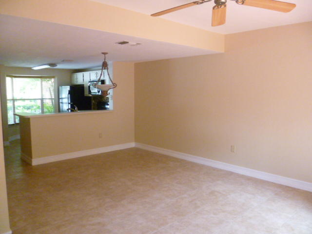 1088 Jeffery Street Boca Raton, FL 33487 - Photo 9 of 19 Dining Living area