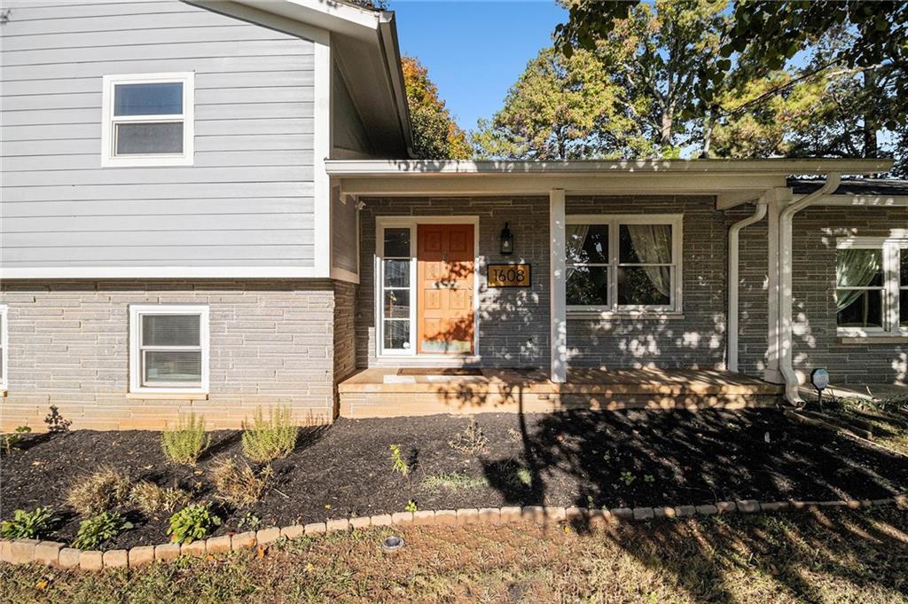 1608 Cooledge Road Tucker, GA 30084 - Photo 3 of 38