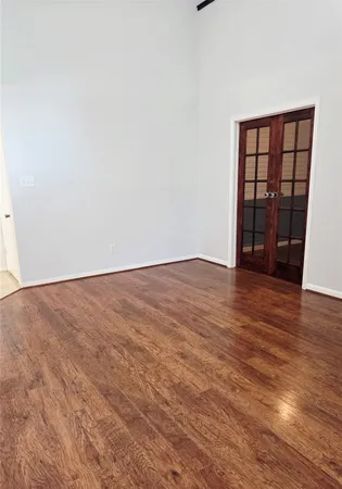 $2,100 | 58 Breezy Point Place, The Woodlands, TX 77381