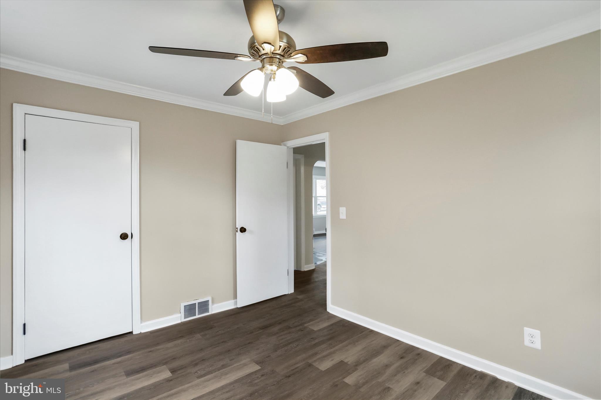 27 Harvard Road Hagerstown, MD 21742 - Photo 10 of 32 Bedroom 1