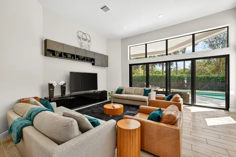 $3,250,000 | 2600 Northwest 69th Street, Boca Raton, FL 33496