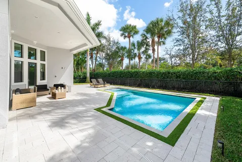 $3,250,000 | 2600 Northwest 69th Street, Boca Raton, FL 33496