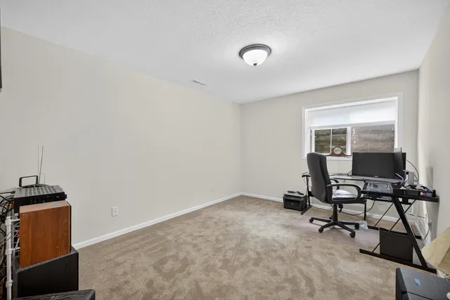 $459,900 | 875 Golfview Avenue, Zumbrota, MN 55992