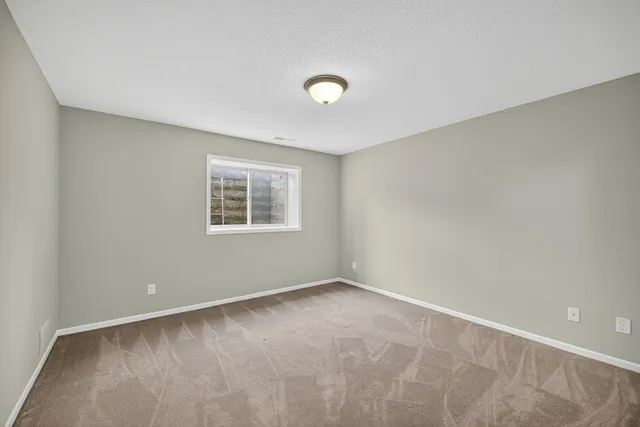 $459,900 | 875 Golfview Avenue, Zumbrota, MN 55992