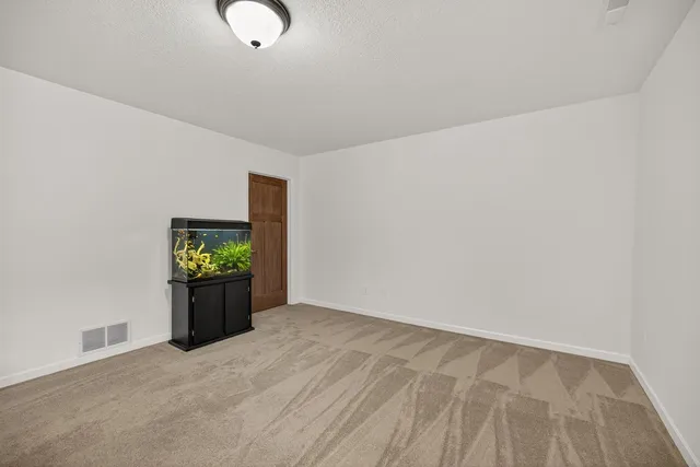 $459,900 | 875 Golfview Avenue, Zumbrota, MN 55992