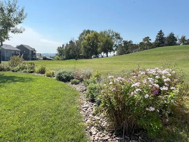 $459,900 | 875 Golfview Avenue, Zumbrota, MN 55992