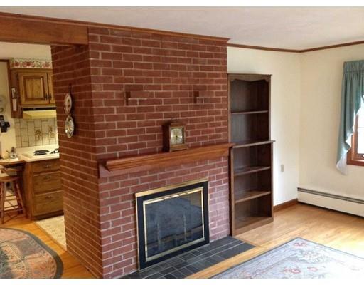 11 Stone Path Lane West Springfield, MA 01089 - Photo 5 of 27 Gallery Image 5