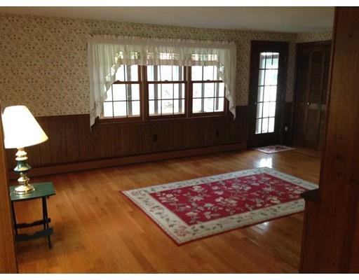 11 Stone Path Lane West Springfield, MA 01089 - Photo 10 of 27 Gallery Image 10