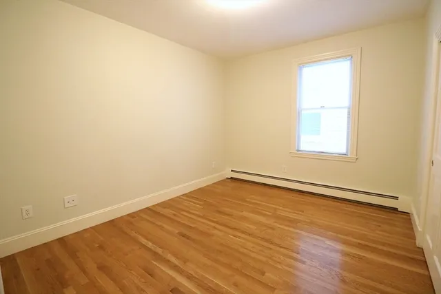 $3,100 | 8 Caldwell Avenue, Unit 2, Somerville, MA 02143