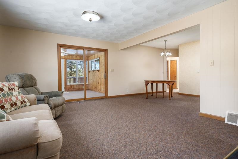 2449 W Forest Beloit, WI 53511 - Photo 5 of 46