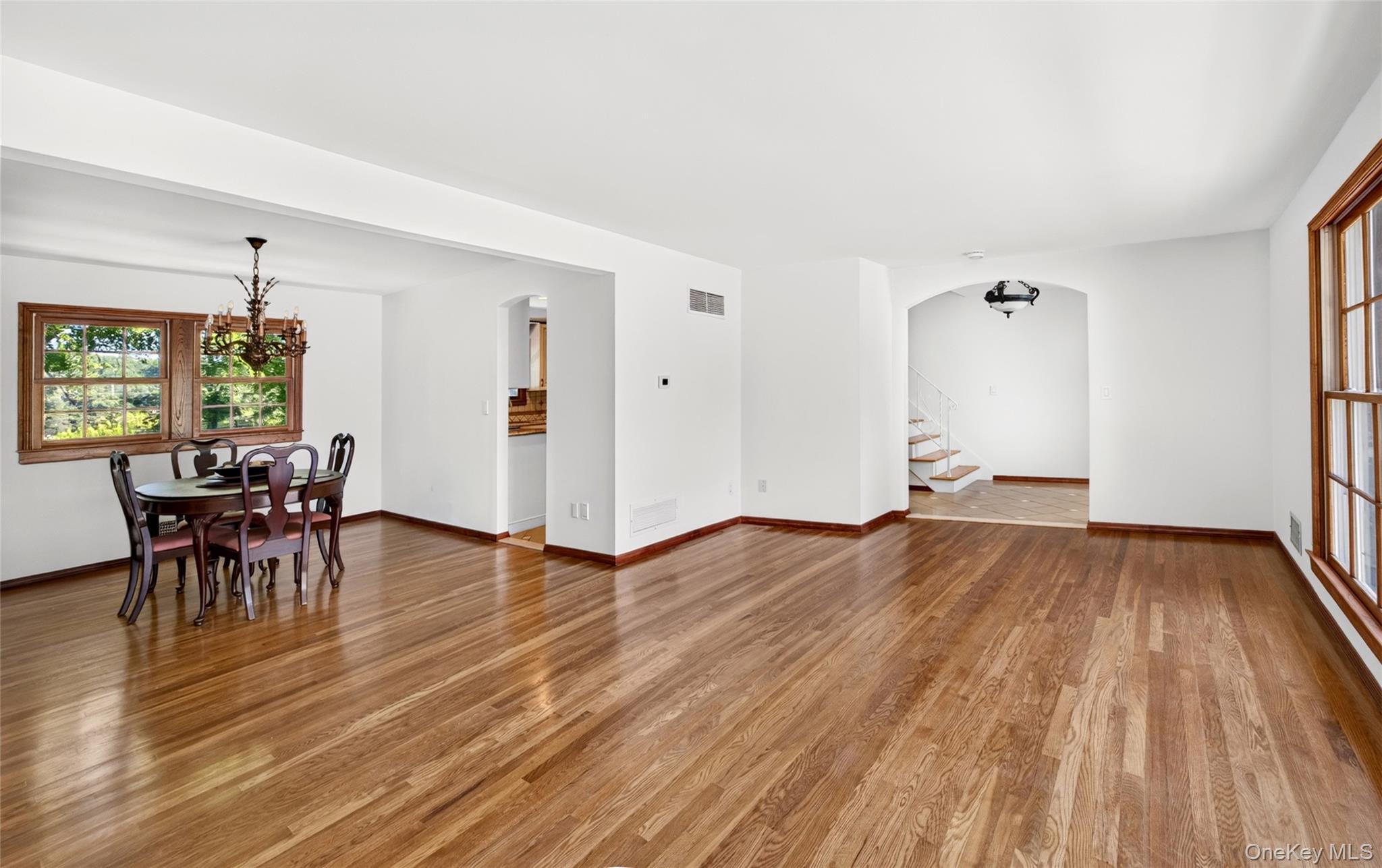 7 Overlook Road Dobbs Ferry, NY 10522 - Photo 6 of 46