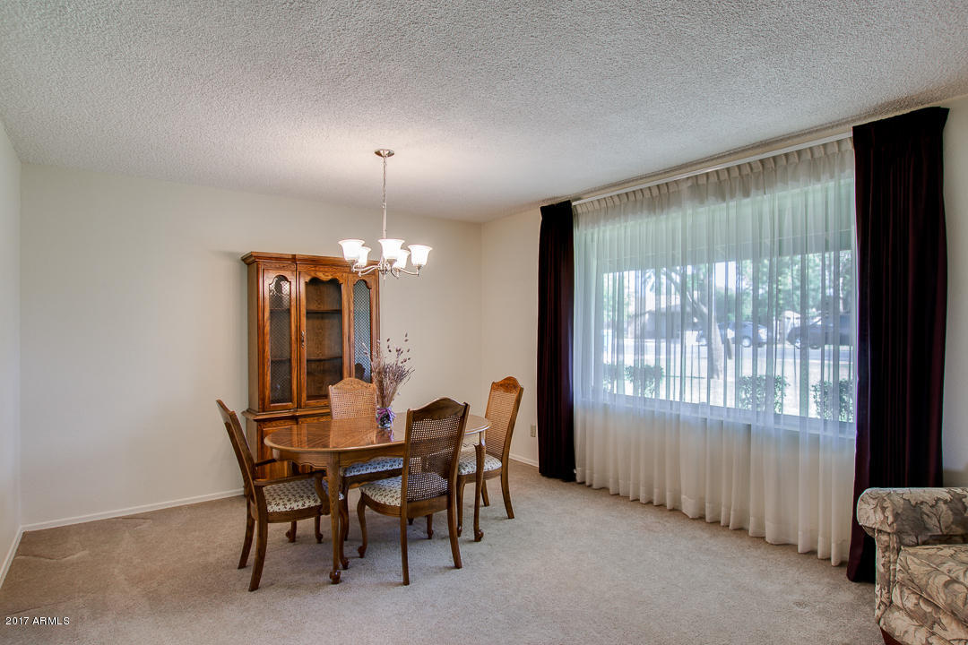 965 East Gunstock Road Chandler, AZ 85286 - Photo 5 of 46 Formal Dining