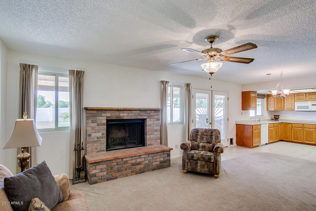 965 East Gunstock Road Chandler, AZ 85286 - Photo 8 of 46 Stacked Brick Fireplace