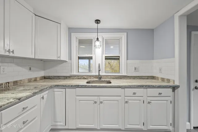 $299,900 | 129-133 Franklin Street, North Adams, MA 01247